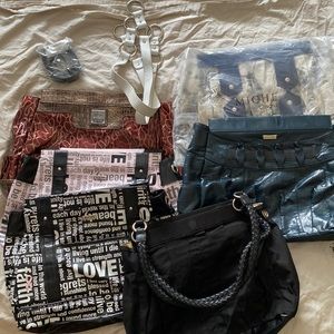 Miche Bag Bundle: Prima Base and 5 shells, 2 sets of straps.